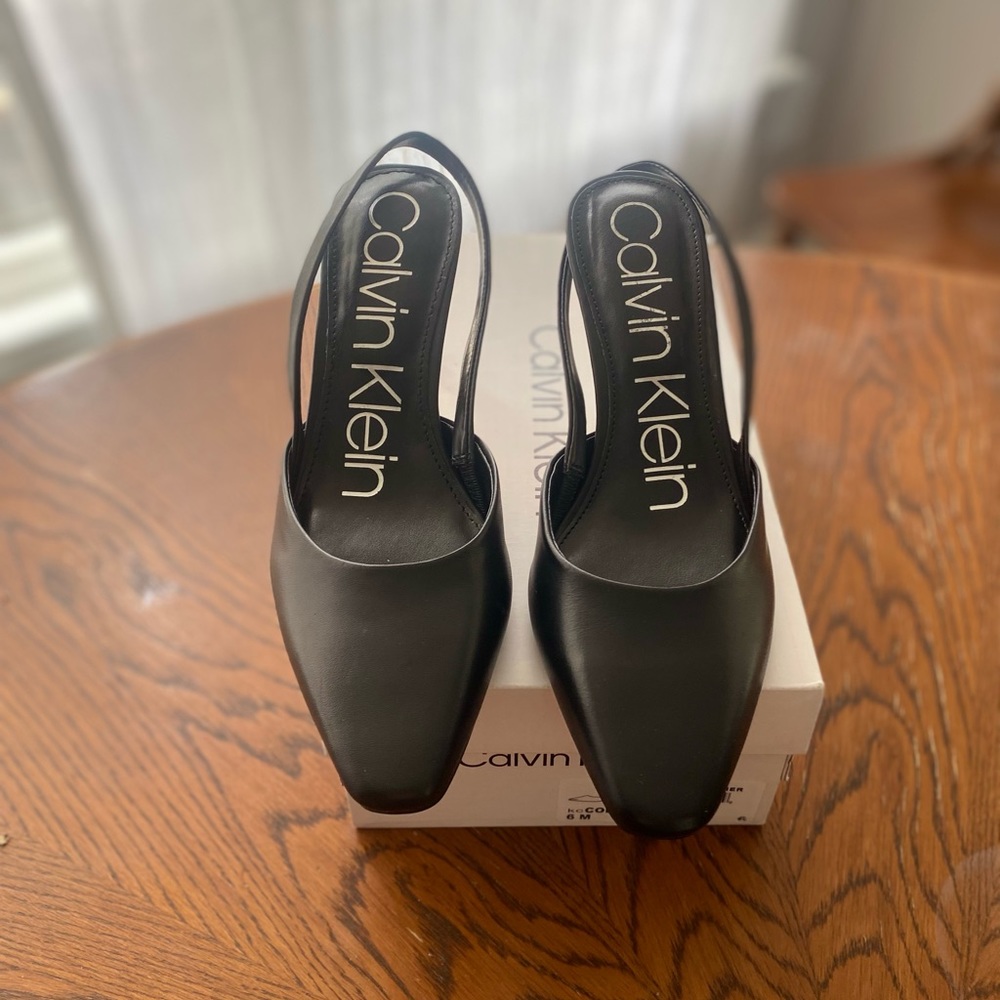 BRAND NEW Calvin Klein black leather Coreta heels NEVER WORN
